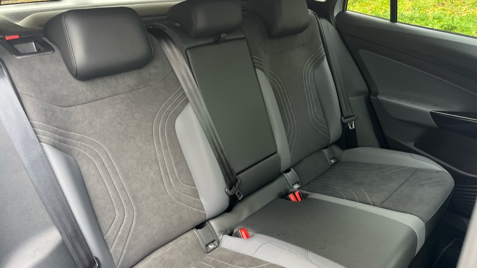 Used Volkswagen ID.4 2025 for sale - 76915066: Photo 15