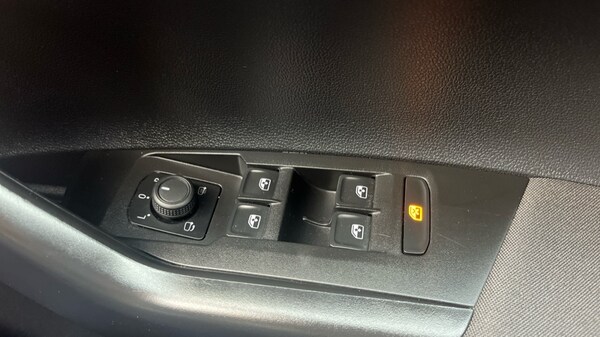 Used Volkswagen Polo 2022 for sale - 76079011: Photo 37