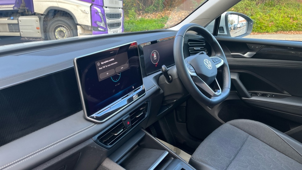 Used Volkswagen Tiguan 2025 for sale - 76869184: Photo 2