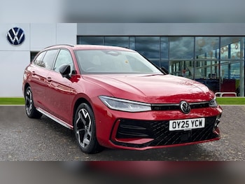 2025 - PASSAT 1.5 TSI eHybrid 272 R-Line 5dr DSG