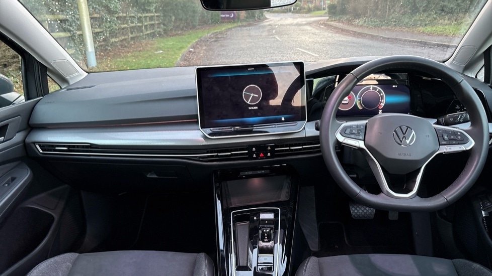 Used Volkswagen Golf 2025 for sale - 77036051: Photo 12