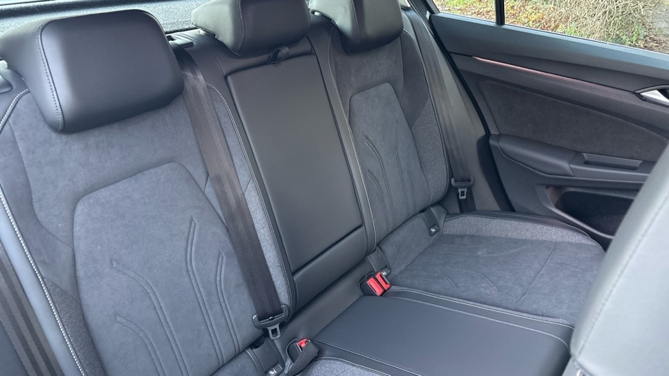 Used Volkswagen Golf 2025 for sale - 77036051: Photo 15