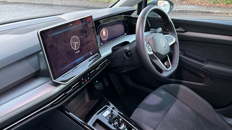 Used Volkswagen Golf 2025 for sale - 77036051: Photo 2