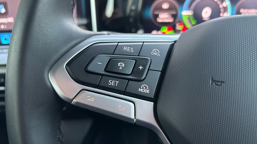 Used Volkswagen Golf 2025 for sale - 77036051: Photo 28