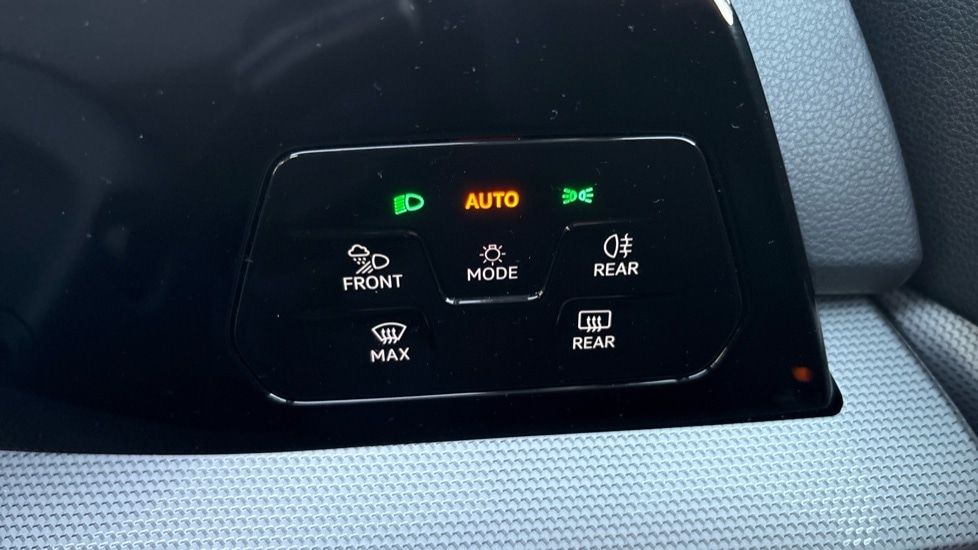 Used Volkswagen Golf 2025 for sale - 77036051: Photo 35