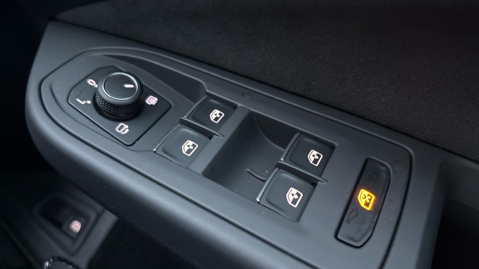 Used Volkswagen Golf 2025 for sale - 77036051: Photo 37