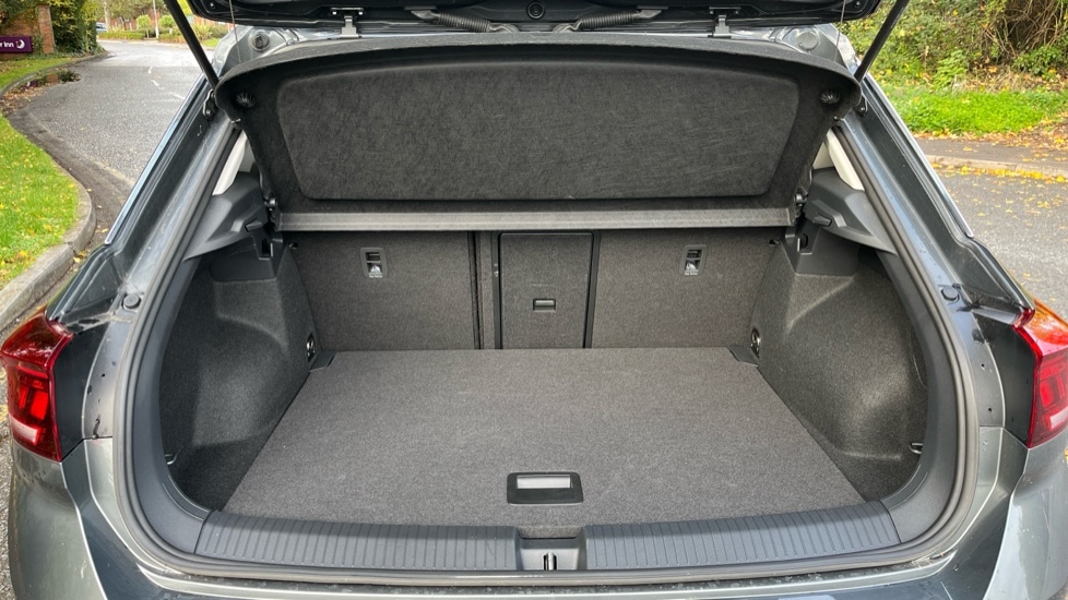 Used Volkswagen T-Roc 2025 for sale - 76870370: Photo 16