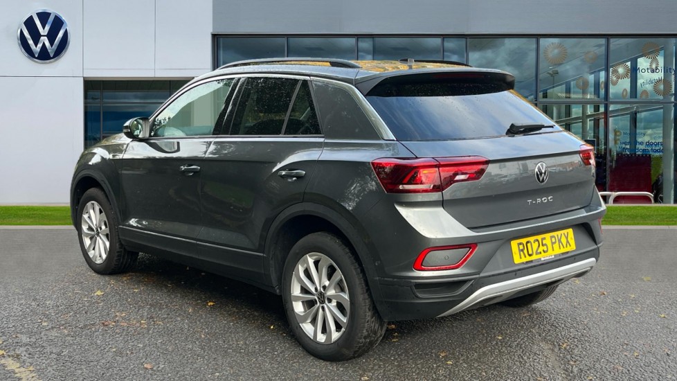 Used Volkswagen T-Roc 2025 for sale - 76870370: Photo 3
