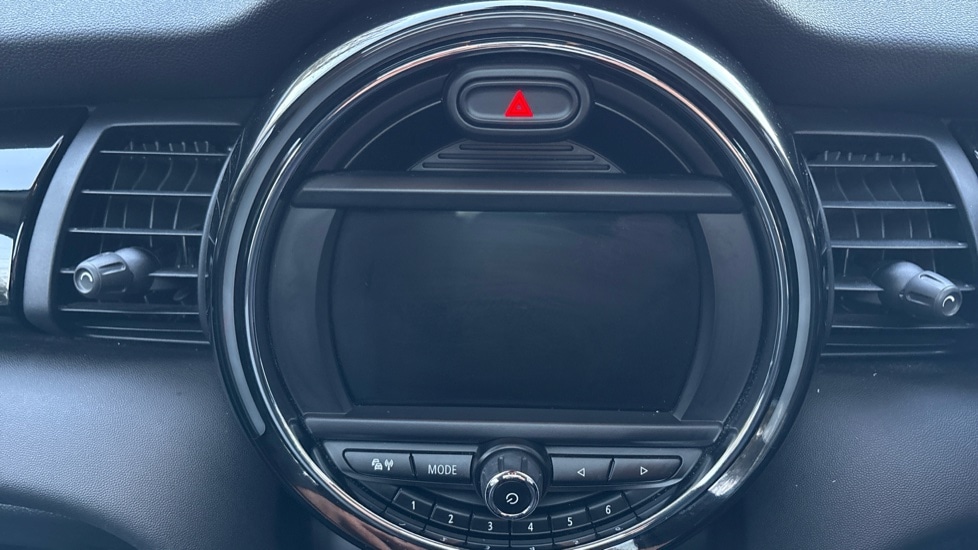 Used MINI Hatch 2018 for sale - 76933110: Photo 12