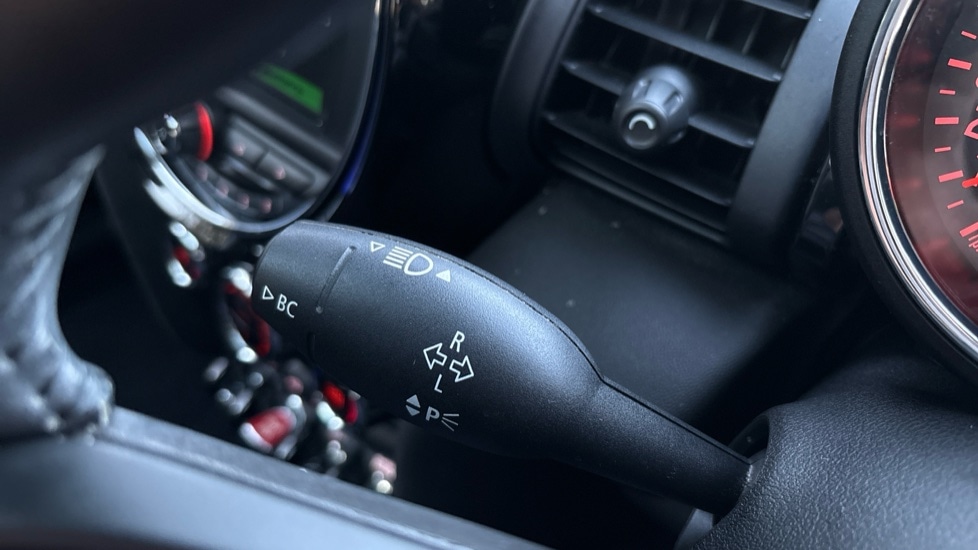 Used MINI Hatch 2018 for sale - 76933110: Photo 25