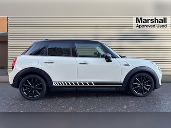 Used MINI Hatch 2018 for sale - 76933110: Photo