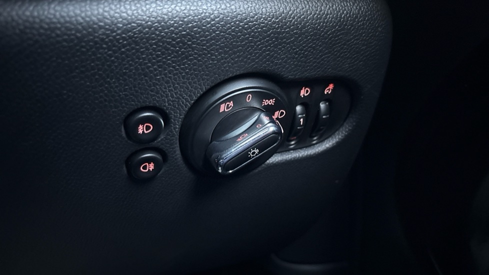 Used MINI Hatch 2018 for sale - 76933110: Photo 35