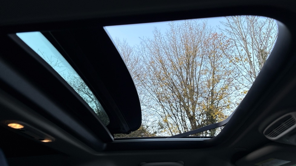 Used MINI Hatch 2018 for sale - 76933110: Photo 41