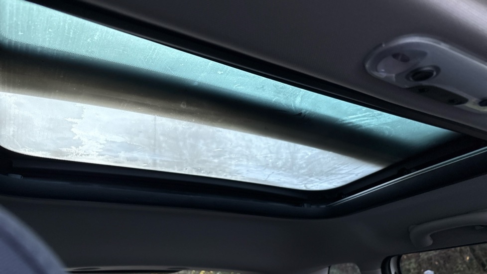 Used MINI Hatch 2018 for sale - 76933110: Photo 42