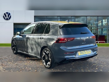 Used Volkswagen Golf 2025 for sale - 76452114: Photo