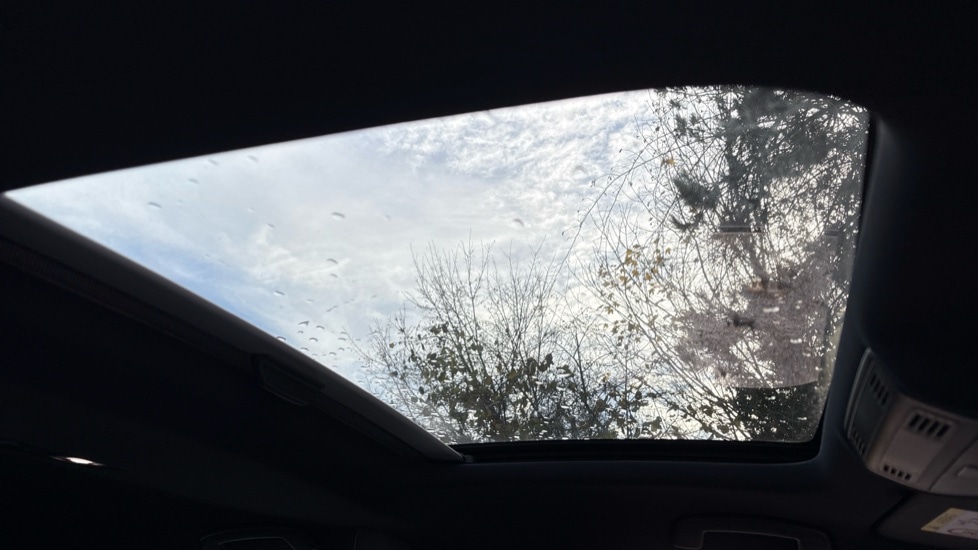 Used Volkswagen Golf 2017 for sale - 77021856: Photo 34