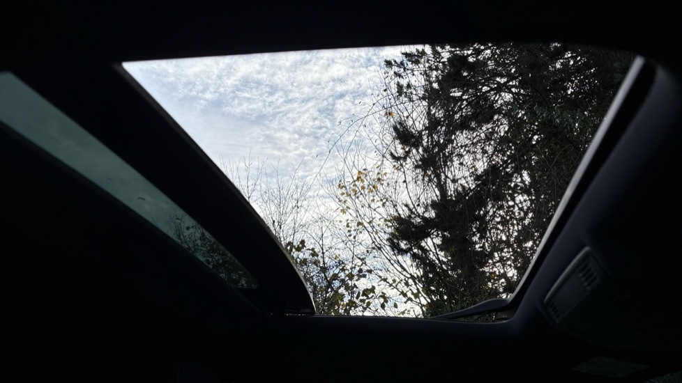 Used Volkswagen Golf 2017 for sale - 77021856: Photo 35