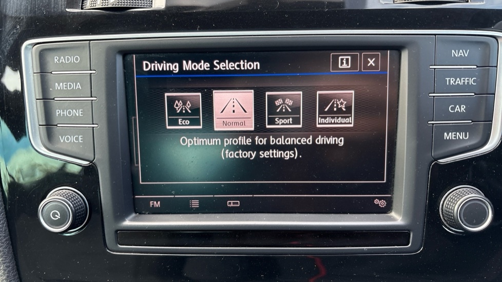 Used Volkswagen Golf 2017 for sale - 77021856: Photo 49