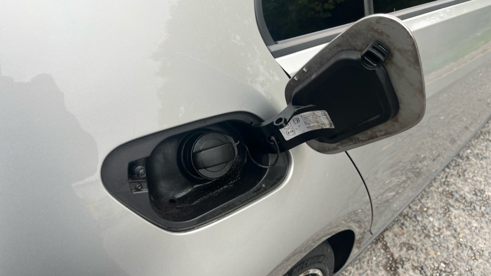 Used Volkswagen Golf 2018 for sale - 76437996: Photo 27