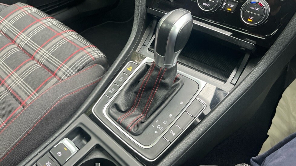 Used Volkswagen Golf 2018 for sale - 76437996: Photo 34