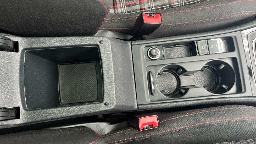 Used Volkswagen Golf 2018 for sale - 76437996: Photo 48