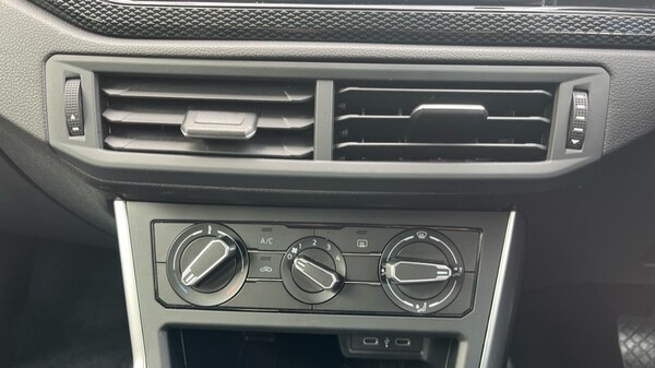 Used Volkswagen Polo 2025 for sale - 76146238: Photo 33