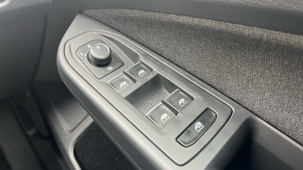 Used Volkswagen Golf 2024 for sale - 76272992: Photo 35