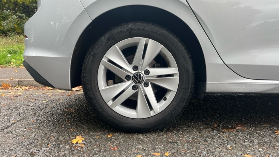 Used Volkswagen Golf 2024 for sale - 76272992: Photo 5