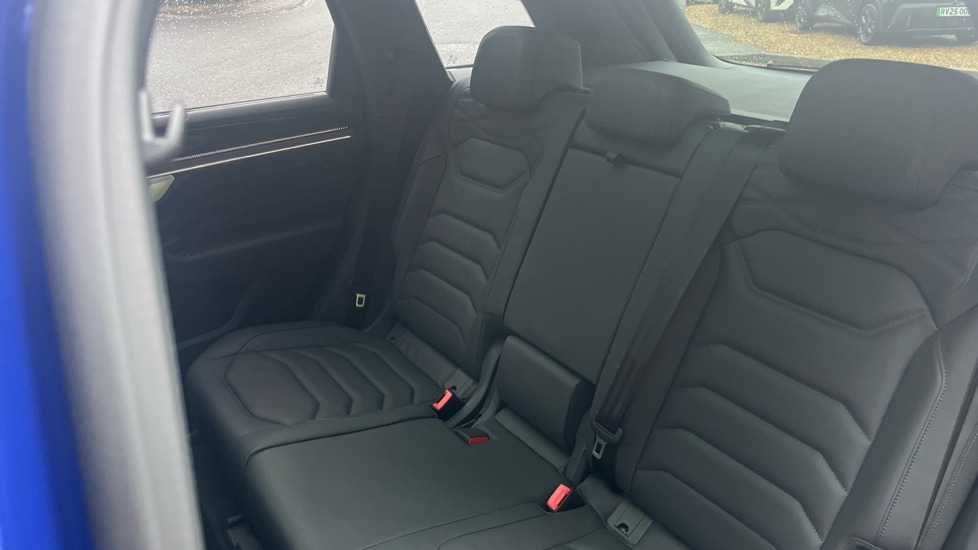 Used Volkswagen Touareg 2025 for sale - 76442129: Photo 15