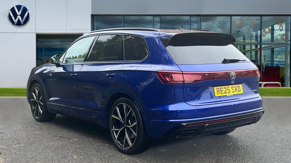 Used Volkswagen Touareg 2025 for sale - 76442129: Photo 3