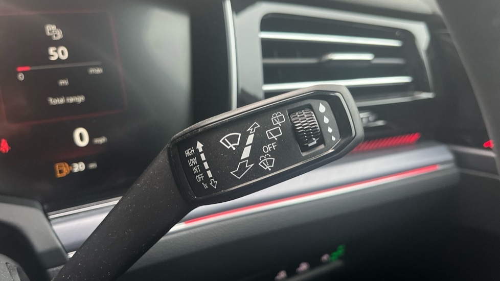 Used Volkswagen Touareg 2025 for sale - 76442129: Photo 31