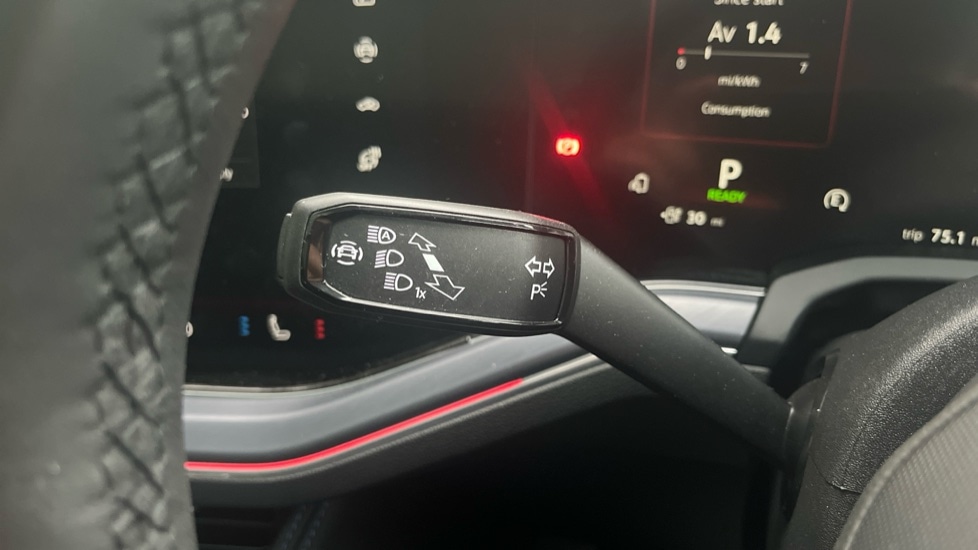 Used Volkswagen Touareg 2025 for sale - 76442129: Photo 32