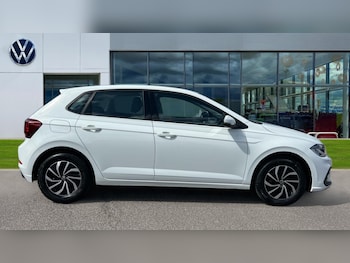 Used Volkswagen Polo 2023 for sale - 75467906: Photo