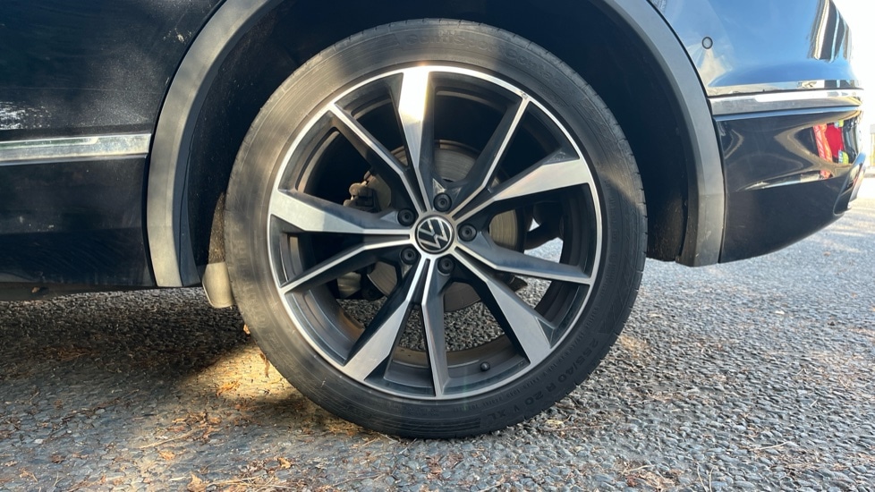 Used Volkswagen Tiguan 2023 for sale - 76873131: Photo 19