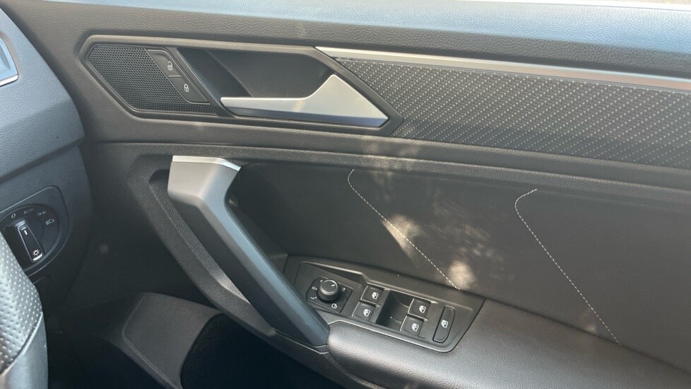 Used Volkswagen Tiguan 2023 for sale - 76873131: Photo 32