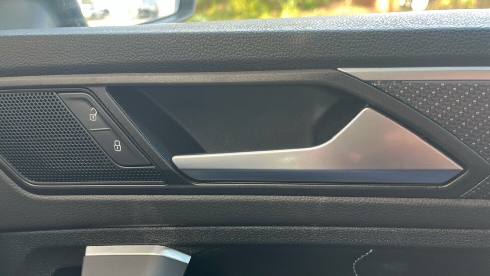 Used Volkswagen Tiguan 2023 for sale - 76873131: Photo 34