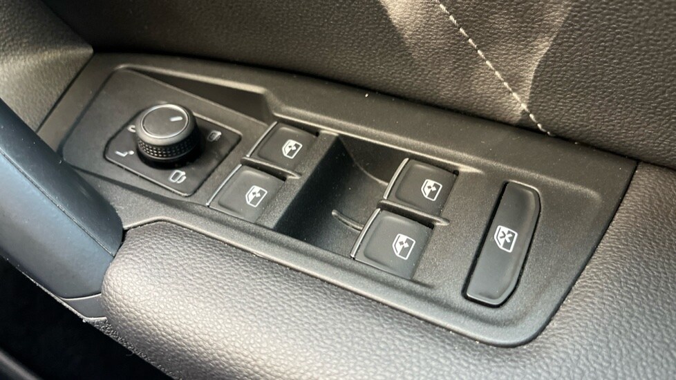 Used Volkswagen Tiguan 2023 for sale - 76873131: Photo 35