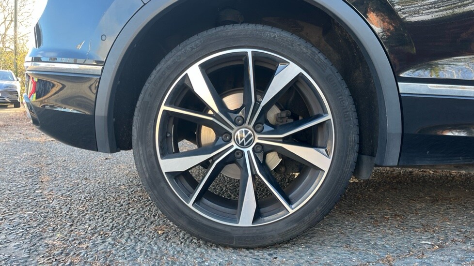 Used Volkswagen Tiguan 2023 for sale - 76873131: Photo 5