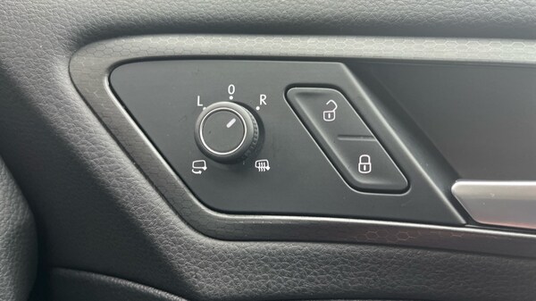Used Volkswagen Golf 2018 for sale - 76272829: Photo 40