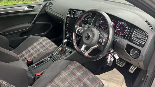 Used Volkswagen Golf 2018 for sale - 76272829: Photo 6