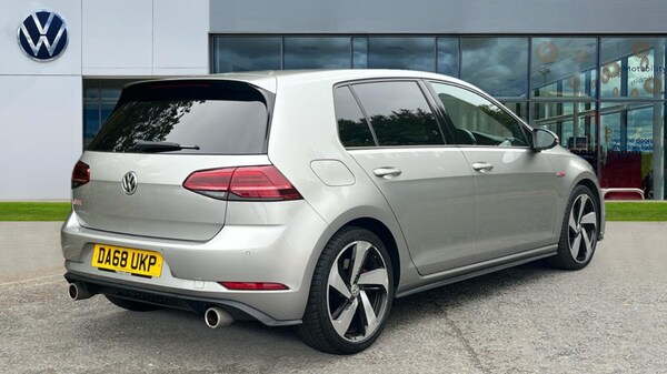 Used Volkswagen Golf 2018 for sale - 76272829: Photo 8