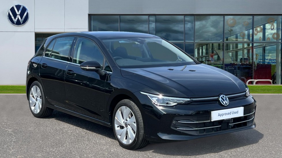 Used Volkswagen Golf 2025 for sale - 76869175: Photo 1