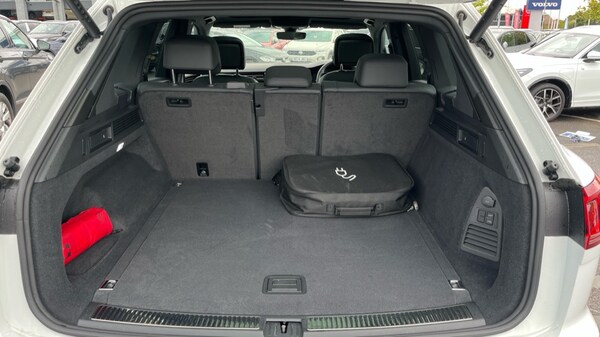 Used Volkswagen Touareg 2024 for sale - 75467636: Photo 16