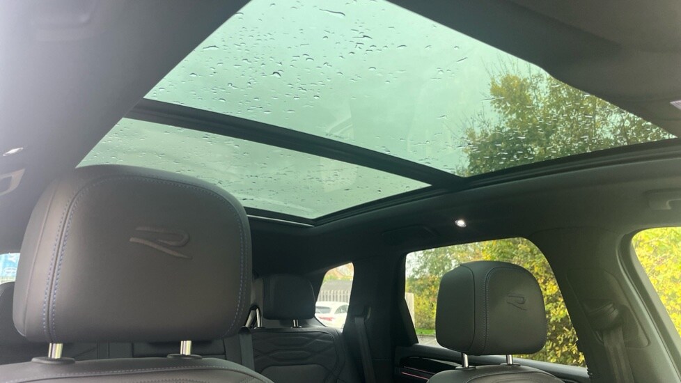 Used Volkswagen Touareg 2024 for sale - 75467636: Photo 38