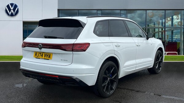Used Volkswagen Touareg 2024 for sale - 75467636: Photo 8