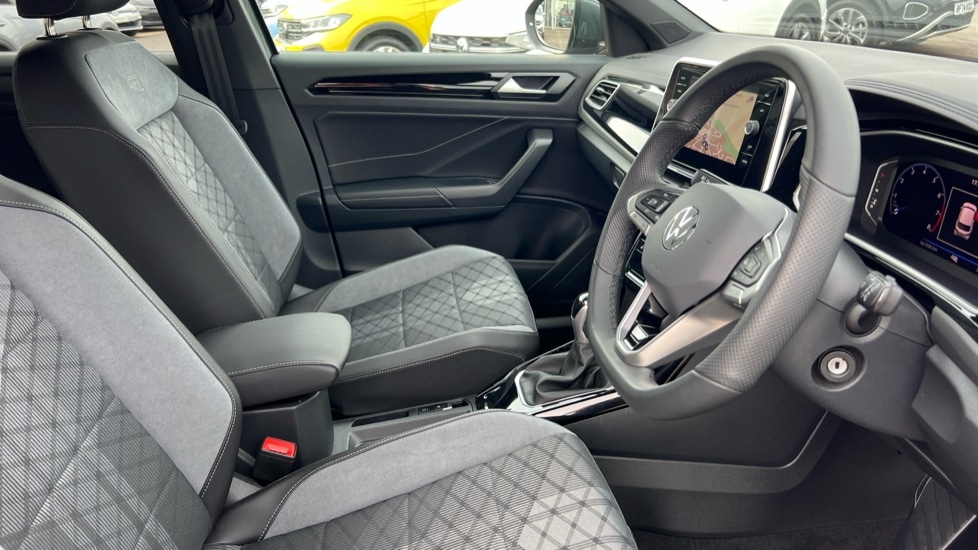 Used Volkswagen T-Roc 2025 for sale - 76593648: Photo 26