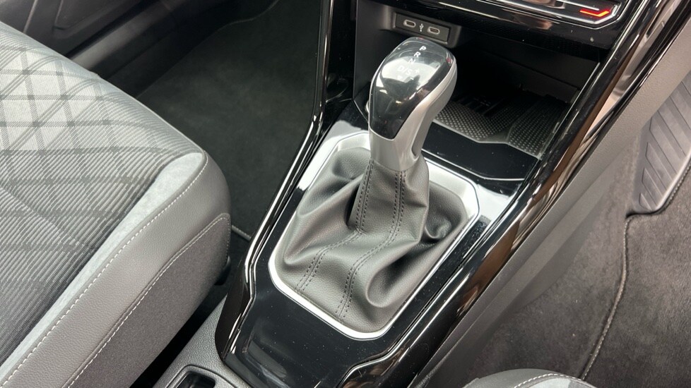 Used Volkswagen T-Roc 2025 for sale - 76593648: Photo 35