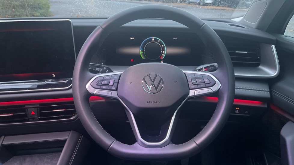 Used Volkswagen Touran 2025 for sale - 75522046: Photo 27