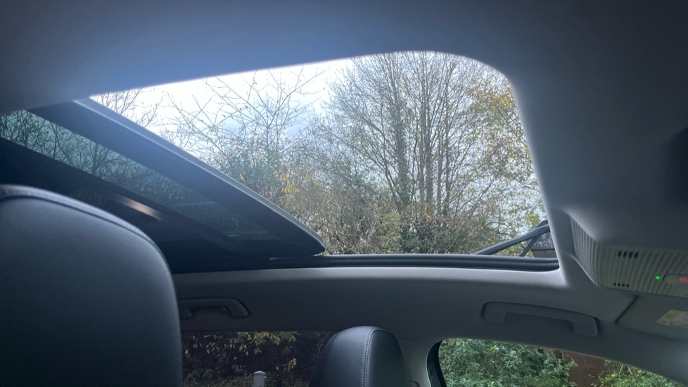 Used Volkswagen Touran 2025 for sale - 75522046: Photo 42