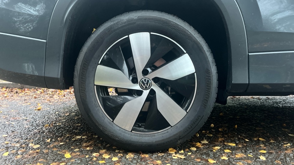 Used Volkswagen Touran 2025 for sale - 75522046: Photo 5